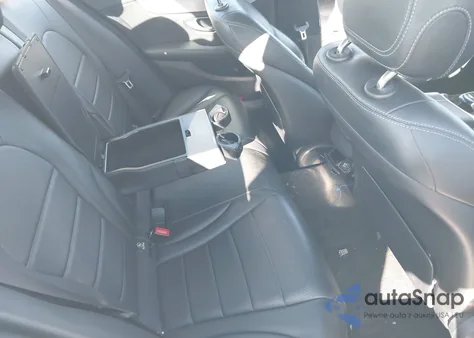 2016 Mercedes-Benz C 300 4Matic from USA, damaged, VIN 55SWF4KB2GU111948